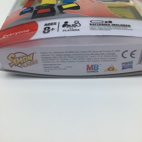 Simon Flash Electronic Cube Game Hasbro New - Picture 6 of 6